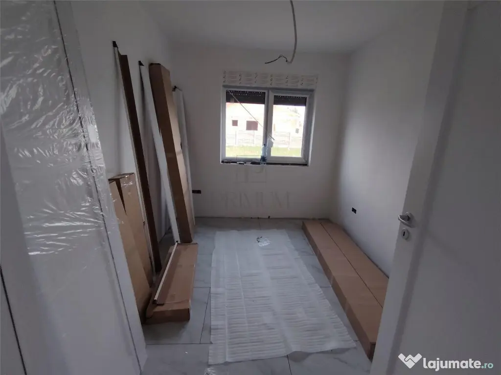 Duplex 4 camere - dormitor matrimonial - teren generos