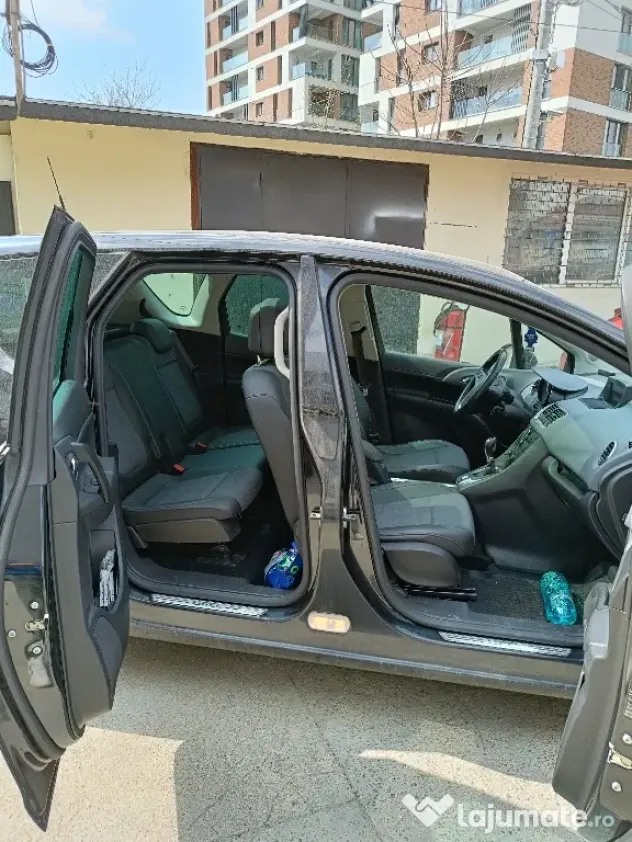 Vând Opel meriva