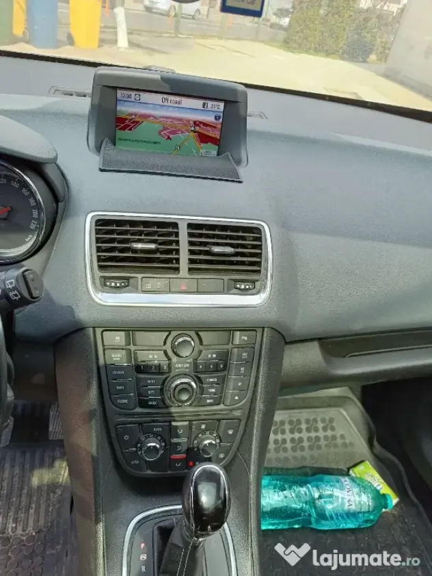 Vând Opel meriva