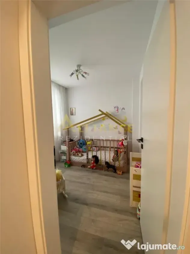 Apartament 3 camere cu gradina proprie
