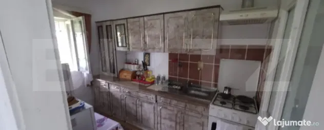 Teren 10.000 mp, cu 2 case, de vacanta, zona Măguri-Răcăt