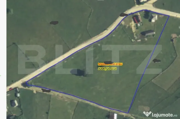 Teren 10.000 mp, cu 2 case, de vacanta, zona Măguri-Răcăt