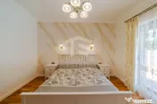 Casa pe parter premium cu piscina in Chisoda independenta...
