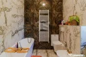 Casa pe parter premium cu piscina in Chisoda independenta...