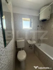 Garsoniera renovata, 22,5 mp, etaj intermediar, geam la baie 
