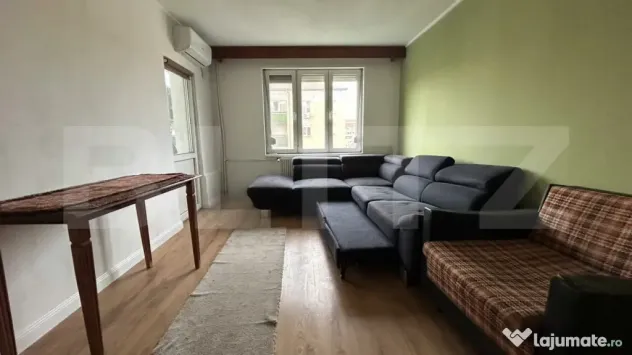 Apartament cu 4 camere cu dublă orientare, 83 mp utili, Rog