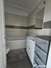 Apartament 2 camere în bloc nou – Parcare și boxă de d 
