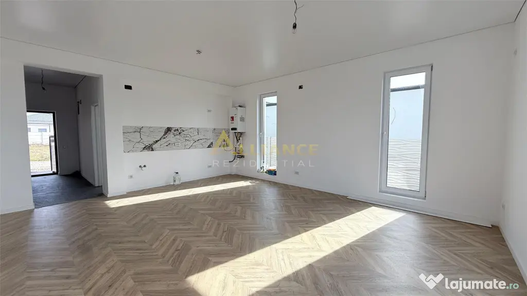 Casa Individuala - 4 camere - 2 bai - 371 mp teren