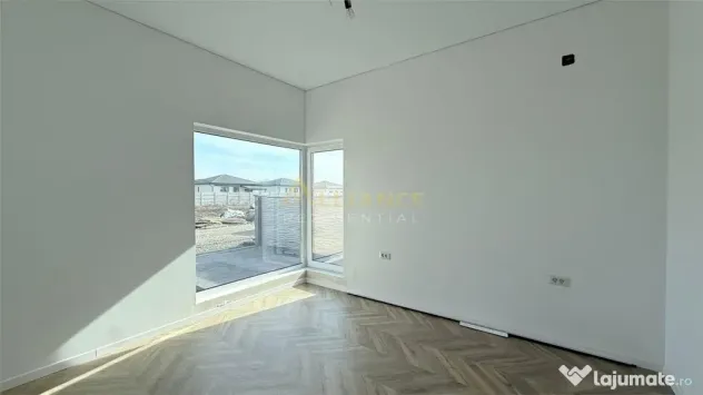 Casa Individuala - 4 camere - 2 bai - 371 mp teren
