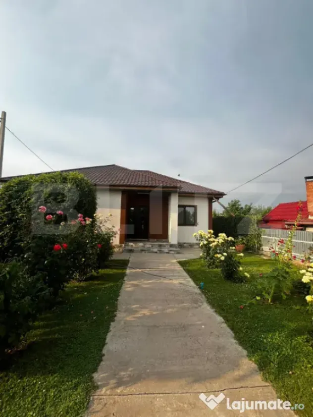 Casa de Vanzare in Sendreni