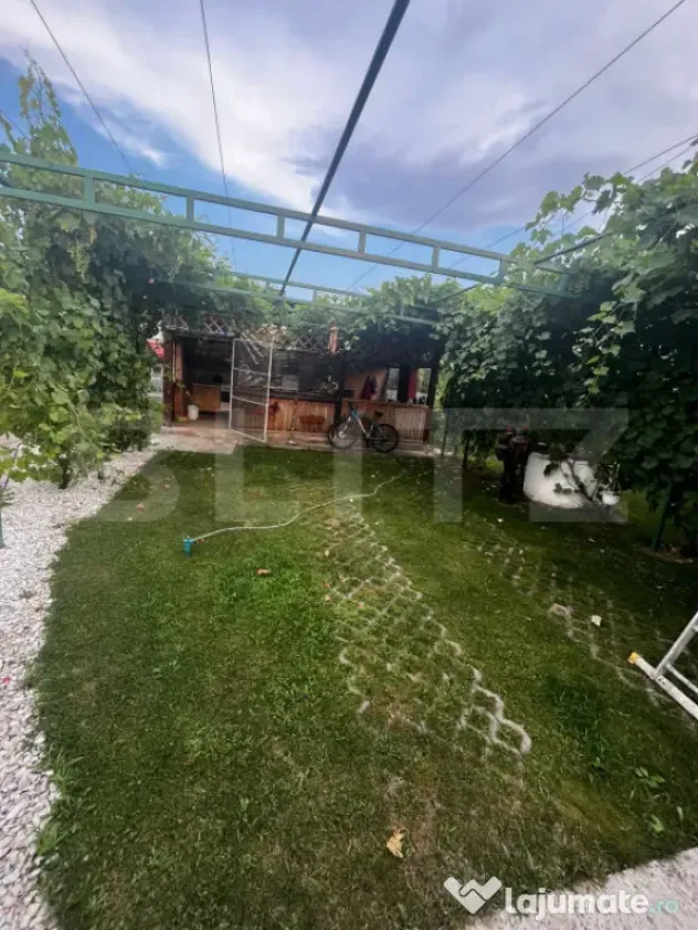 Casa de Vanzare in Sendreni