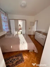 De închiriat apartament 3 camere – Zona Poliție, Hunedoa