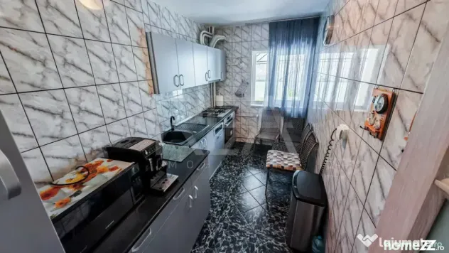 3 camere Baba Novac decomandat, et. 5, an 1981, metrou, 76 m - Bucuresti (Bucuresti-Ilfov)