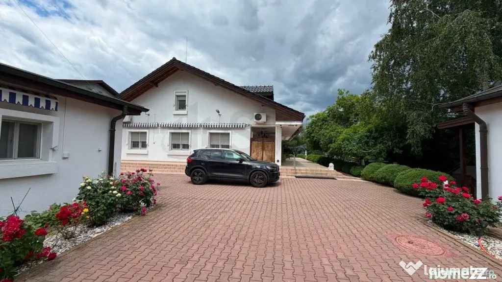 Casa deosebita teren 2800 mp cu piscina Otopeni Ferme