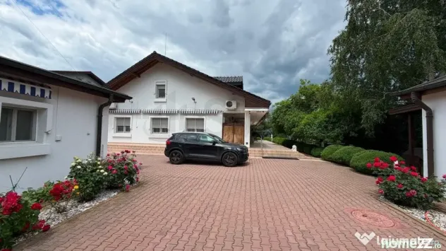 Casa deosebita teren 2800 mp cu piscina Otopeni Ferme