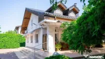 Casa deosebita teren 2800 mp cu piscina Otopeni Ferme
