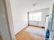 Apartament 3 camere de vanzare zona Casa de Cultura, CENTRALA GAZ