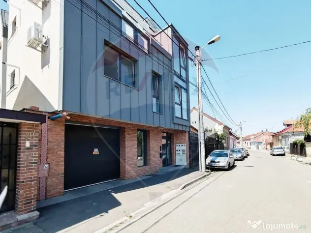 Apartament cu 2 camere de închiriat în zona centrală, ...