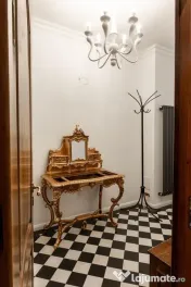Vilă spațioasă cu 5 camere, mobilată lux, Strada Paris