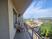 Apartament luminos cu balcon generos si panorama deosebita,