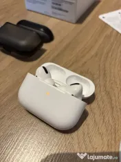 Apple Airpods Pro (gen. 1) + Husă protecție 