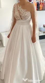 Vand rochie de mireasa 