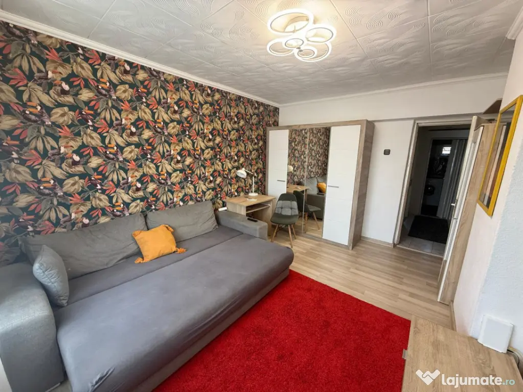 Garsonieră decomandată, 30 mp, ultracentrală, lângă Pri