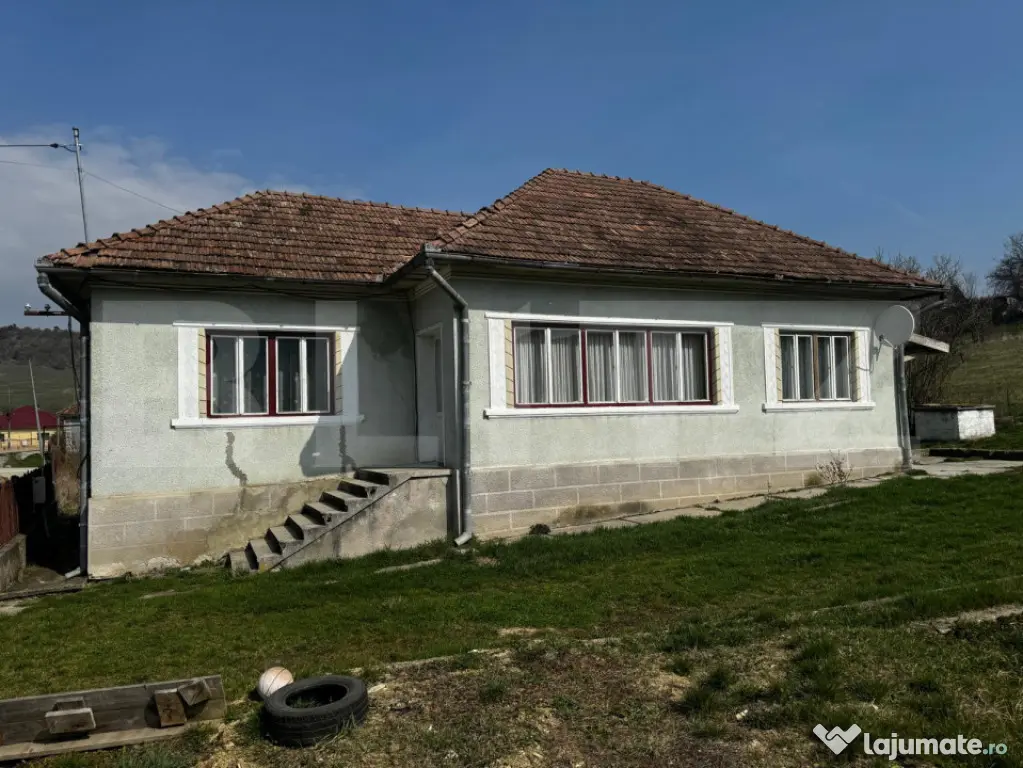 Casa de vanzare, 3 camere, 80 mp, Dej