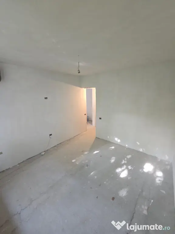 Apartament de vanzare direct proprietar 2 camere central