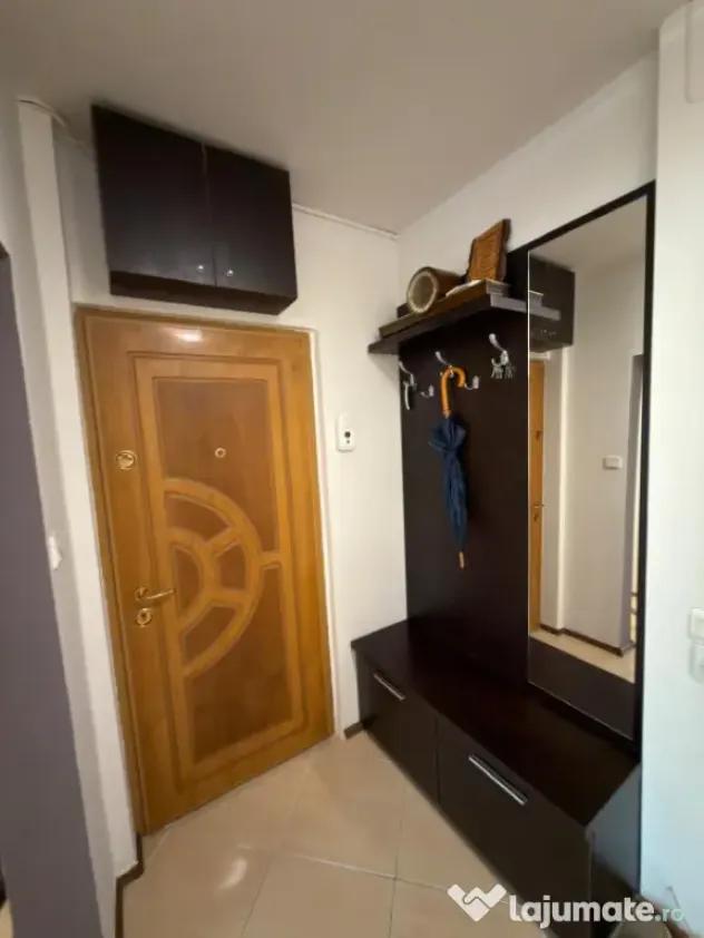 Apartament 4 camere de închiriat în zona Inel I, termen lu