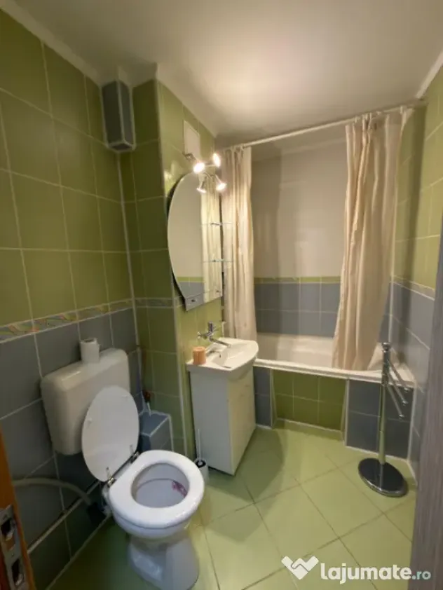 Apartament 4 camere de închiriat în zona Inel I, termen lu