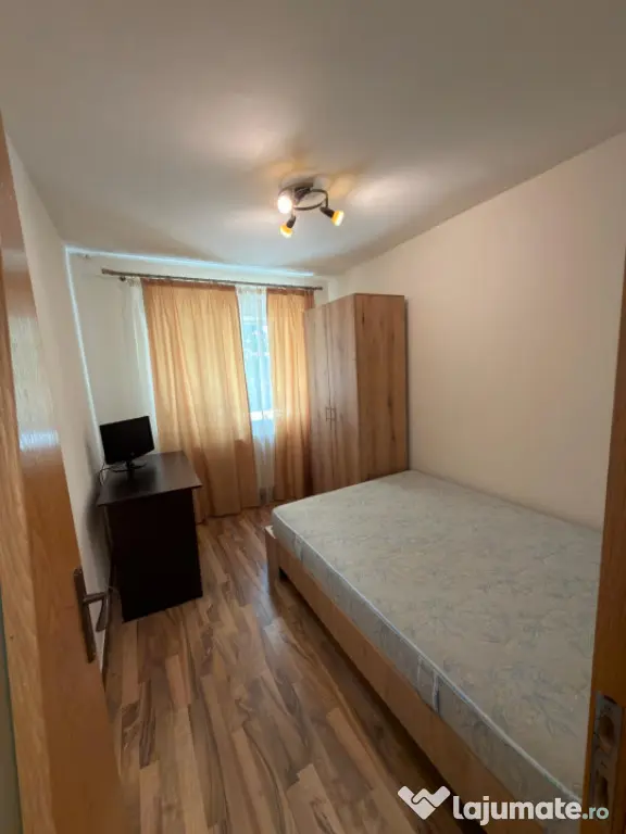 Apartament 4 camere de închiriat în zona Inel I, termen lu