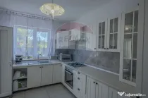 Casă de vânzare cu cabinet stomatologic – Chitila