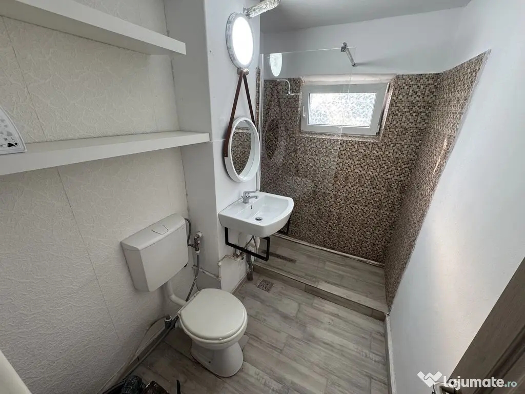 Apartament 3 camere zona Cet