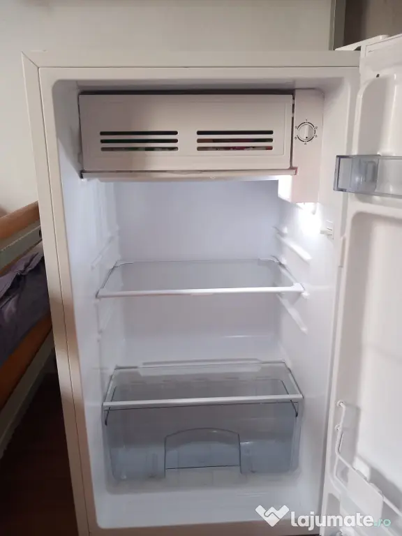 Frigider de mărime medie