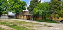 Casă cu 3 apartamente+garaje - 372 mp și teren liber, 1.41