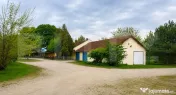 Casă cu 3 apartamente+garaje - 372 mp și teren liber 1.413 