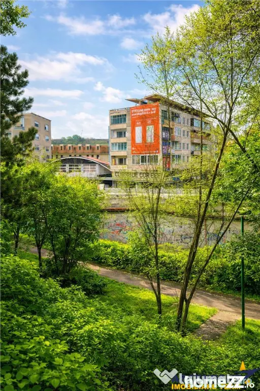 Apartament 2 camere,luminos,incadrat de liniste si verdele n - Brasov (Brasov)