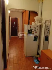 Apartament decomandat 3 camere, cartier Rovine 