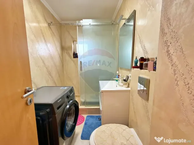 Apartament cu 3 camere de vânzare în zona Aurel Vlaicu