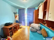 Apartament cu 3 camere de vânzare în zona Aurel Vlaicu 