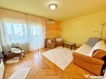 Apartament cu 3 camere de vânzare în zona Aurel Vlaicu
