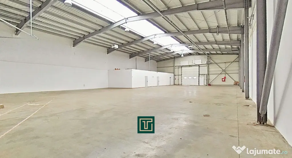 Hală industrială 704 mp de vânzare în Zona Industrială