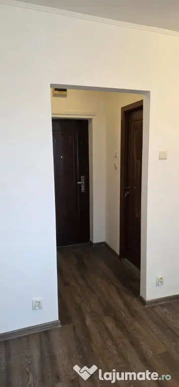 Proprietar vand Garsoniera Fizicienilor