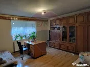 Casă / Vilă cu 4 camere de vânzare 
