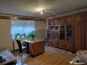 Casă / Vilă cu 4 camere de vânzare