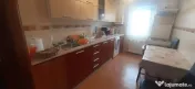 Dobrogei, 3 camere, etaj 4, acoperis nou, 78000E 