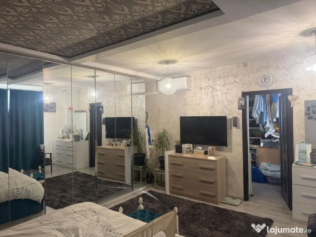 CASA DEOSEBITSA MOBILATA in stil italian ,zona podul VIORELE