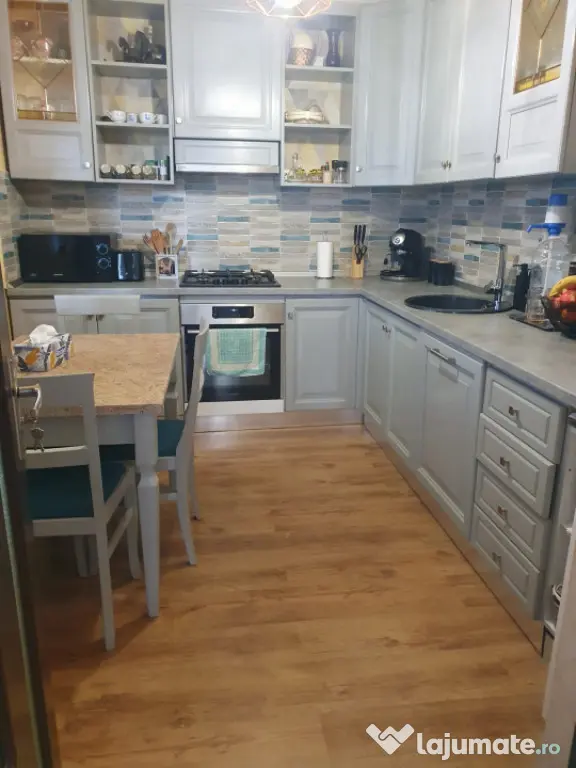 CASA DEOSEBITSA MOBILATA in stil italian ,zona podul VIORELE