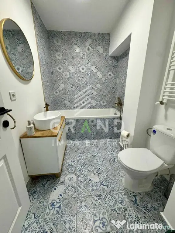 Apartament cu 2 Camere | Semidecomandat | Balcon | Dambu Rot